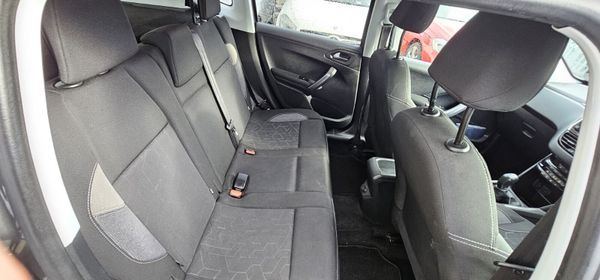 2018 Peugeot 2008 (1 owner from new) 370445184