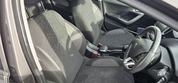 2018 Peugeot 2008 (1 owner from new) 370445185