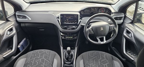 2018 Peugeot 2008 (1 owner from new) 370445189