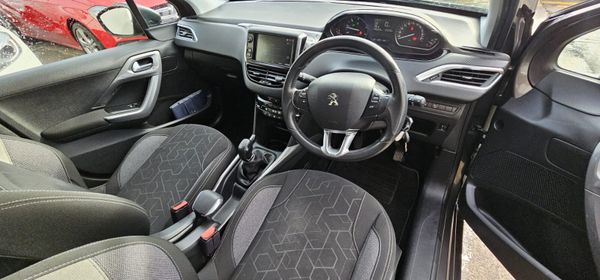 2018 Peugeot 2008 (1 owner from new) 370445183