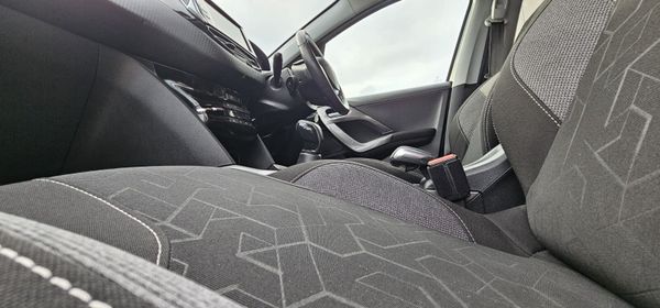 2018 Peugeot 2008 (1 owner from new) 370445195