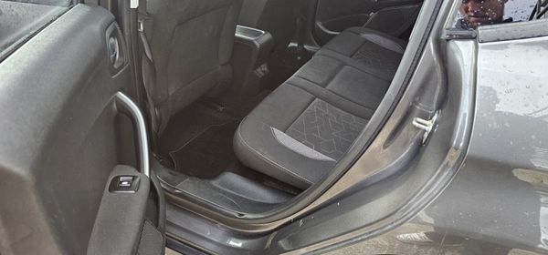 2018 Peugeot 2008 (1 owner from new) 370445190