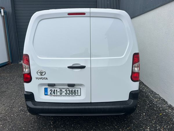 2024 Toyota Pro Ace City - 5000kms!! 370440204