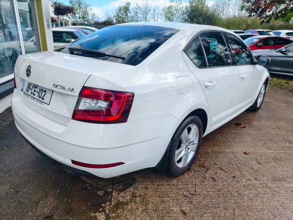 Skoda Octavia Ambition 1.6tdi 90hp 370453280