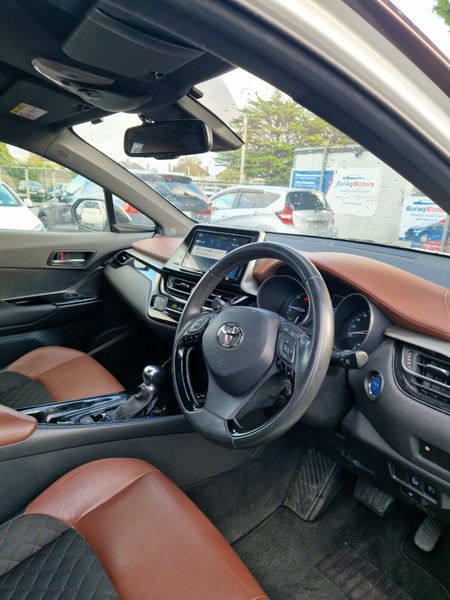 2019 Toyota C-HR| 1.8 petrol hybrid 370453300