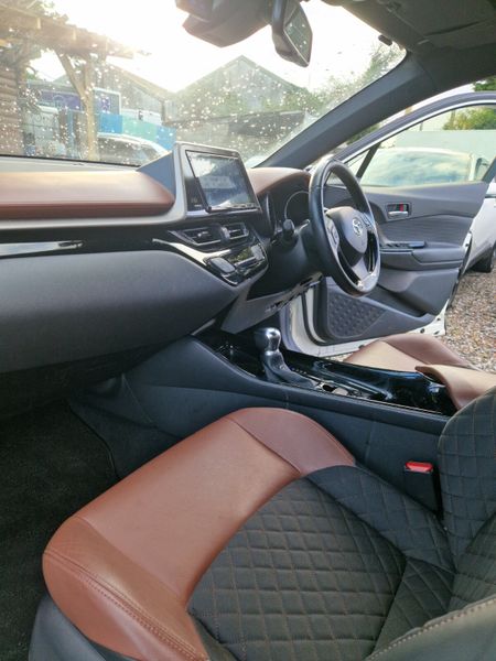 2019 Toyota C-HR| 1.8 petrol hybrid 370453320