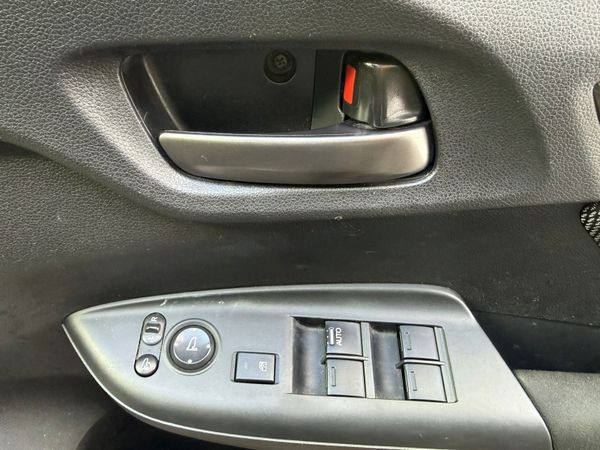 2018 Honda JAZZ-FIT 1.5 Hybrid automatic, S Specs 370453412