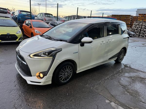 2017 Toyota Sienta hybrid 7 seater Automatic 370478801