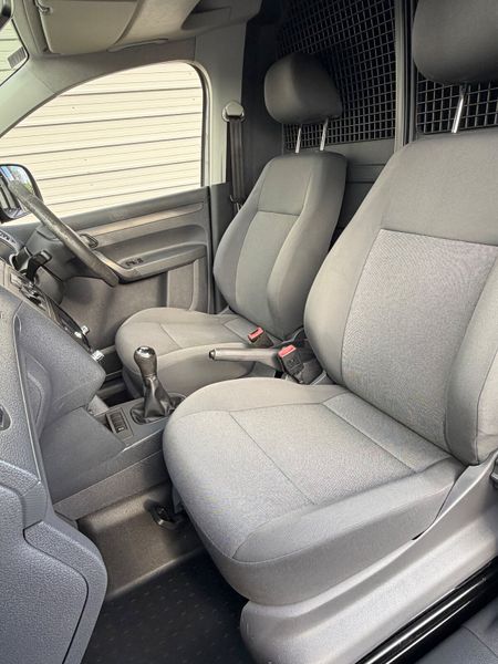 Volkswagen Caddy TDI LowKMs 370471603