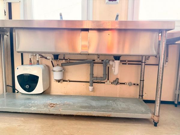 32 X 10 FULL INDUSTRIAL KITCHEN SPEC CANTEEN 370495197