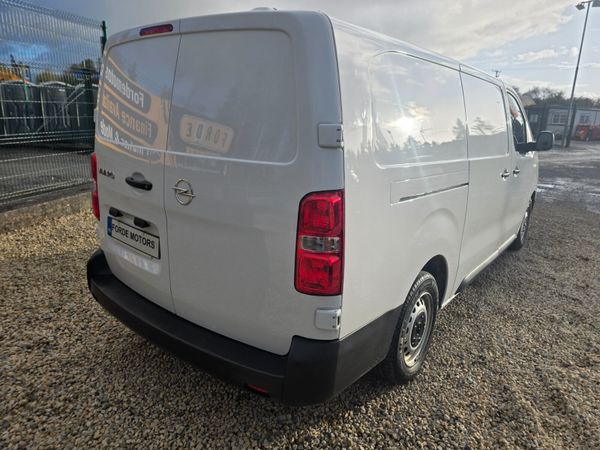 Opel Vivaro 2022 370496896