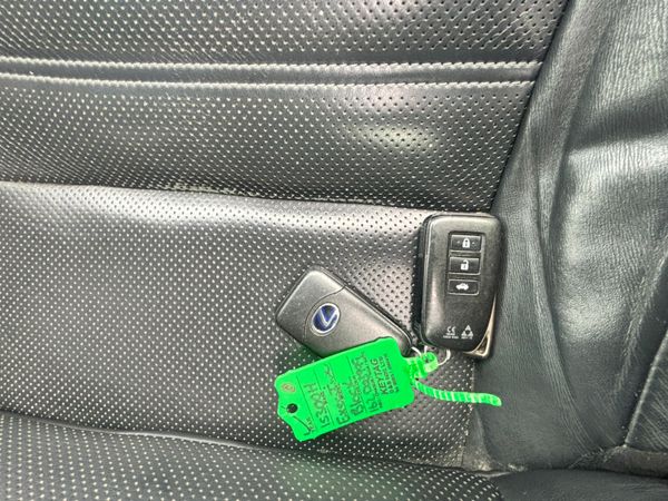 2016 LEXUS IS300H EXECUTIVE 370498032