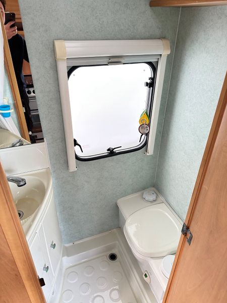 ✨BARGAIN SWIFT BLAKEMERE 4 BERTH FIXED BED✨ 370492255