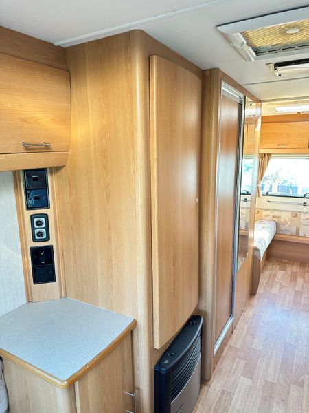 ✨STUNNING COMPASS CORONA 5 BERTH✨ 370504006