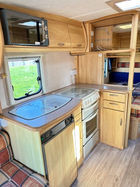 ✨BARGAIN STERLING EUROPA 4 BERTH FIXED BED✨ 370504235