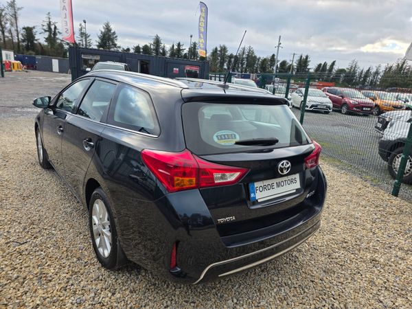 Toyota Auris  Estate 2014 370506051