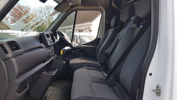 Renault Master 201D LWB 130KM AS NEW VAT INVOICE 370508470