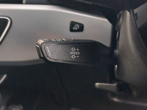 Audi A4 *New Model* *New NCT* 2015 370500052