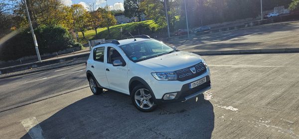 Dacia Sandero Stepway High spec 370517509