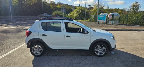 Dacia Sandero Stepway High spec 370517510