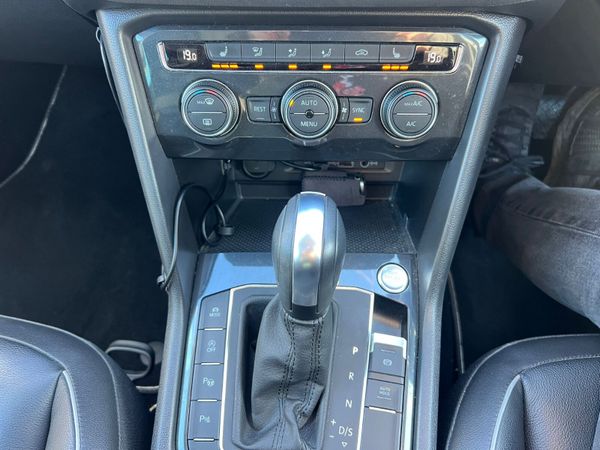 201 Volkswagen Tiguan R-line Leather Seats 370524018