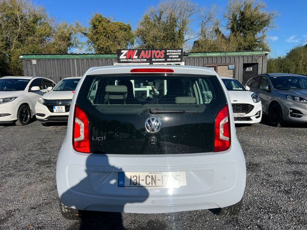 2013 Volkswagen up! 370524235