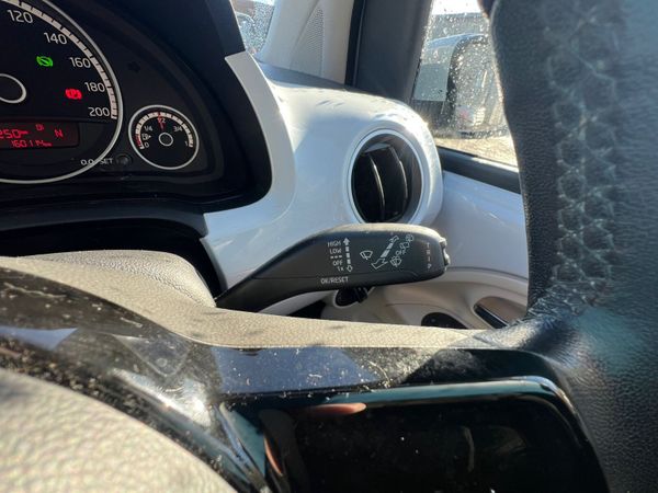 2013 Volkswagen up! 370524239