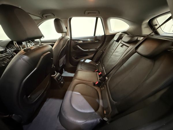 BMW X1 sDrive 18d SE 370520236