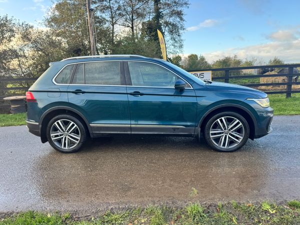211 Vw Tiguan Elegance Spotless***** 370556586