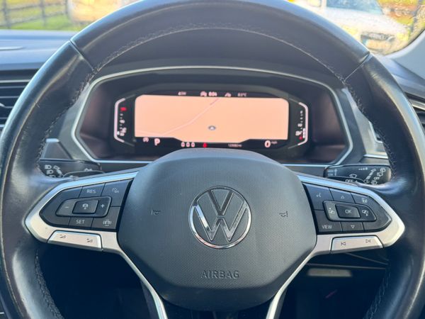 211 Vw Tiguan Elegance Spotless***** 370556593