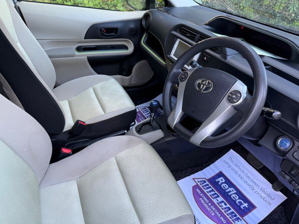 Toyota Aqua 2014/Automatic/Push Strat 370551624
