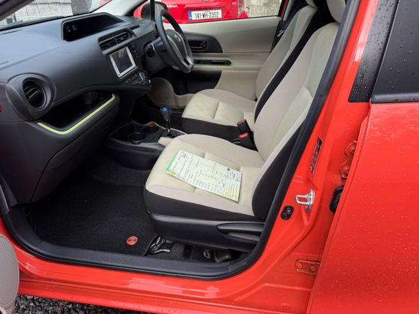 Toyota Aqua 2014/Automatic/ Push Start 370551981