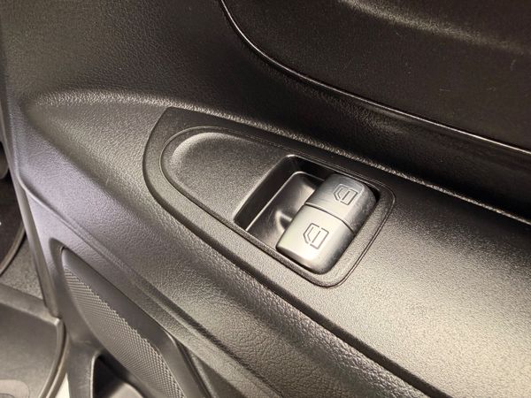 Mercedes-Benz Vito 2021 370574521