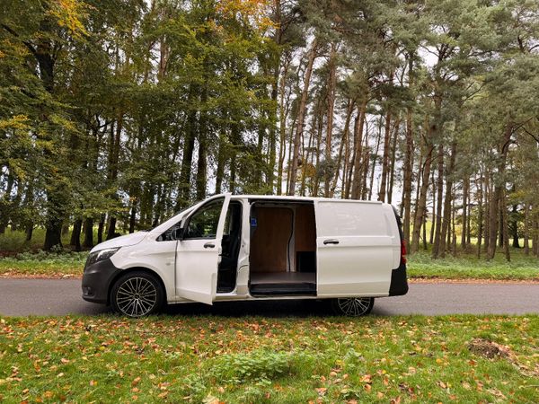 Mercedes-Benz Vito 2021 370574556