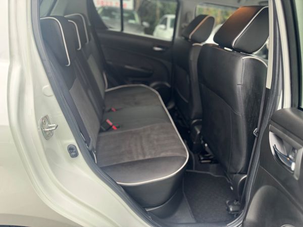 SUZUKI SWIFT 2015 1.2 AUTOMATIC TOPSPECS 370594358