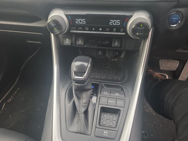 Toyota RAV4 "Sol' 2021 370609237