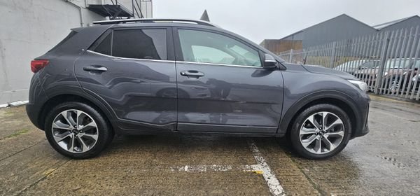 2018 Kia Stonic  (Manual) 370611470