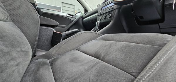 Volkswagen Golf 2012 (AUTOMATIC & LOW MILAGE) 370612537