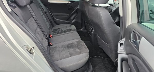 Volkswagen Golf 2012 (AUTOMATIC & LOW MILAGE) 370612553