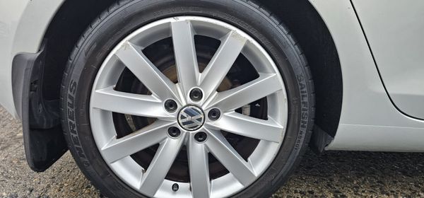 Volkswagen Golf 2012 (AUTOMATIC & LOW MILAGE) 370612564