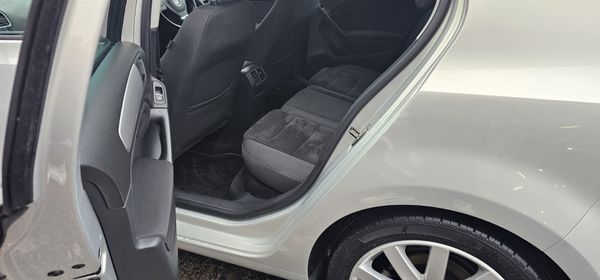 Volkswagen Golf 2012 (AUTOMATIC & LOW MILAGE) 370612561