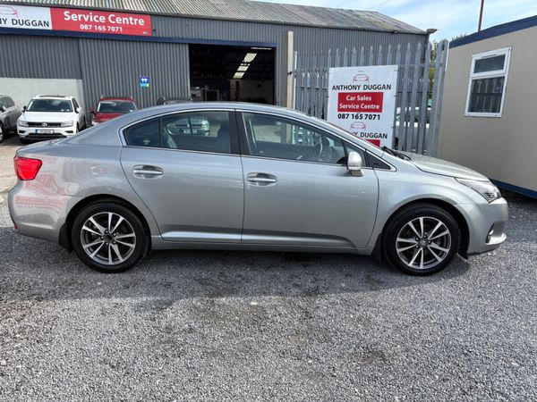 152 Toyota Avensis 2.0d4d 370634249
