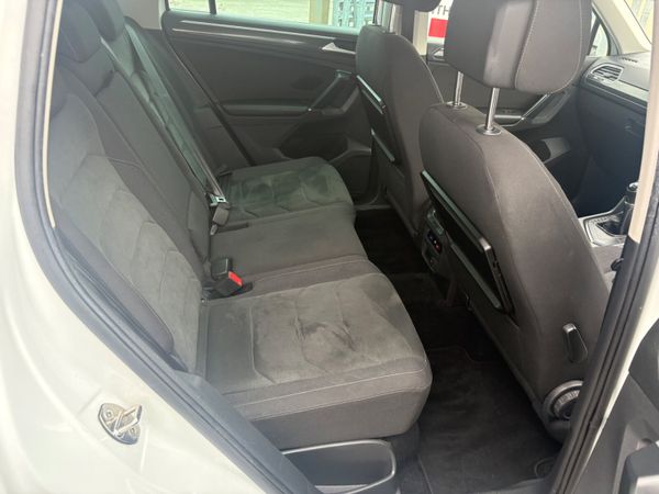 162 Volkswagen Tiguan Highline 370634674