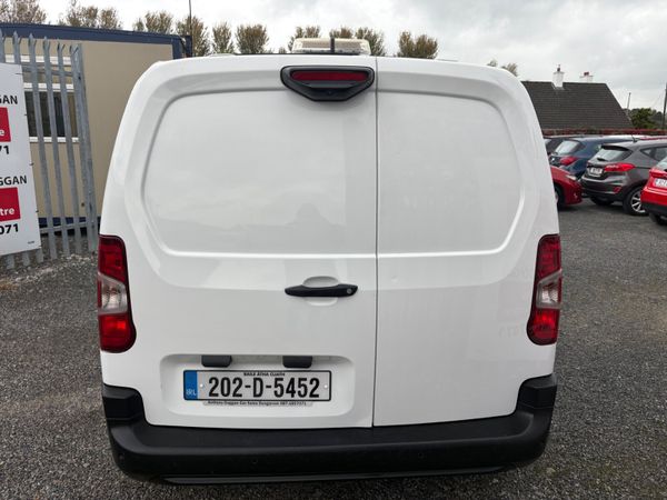 2020 Peugeot Partner 3 seater 370634868