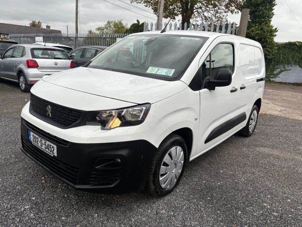 2020 Peugeot Partner 3 seater 370634873