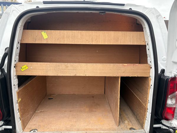 2020 Peugeot Partner 3 seater 370634880