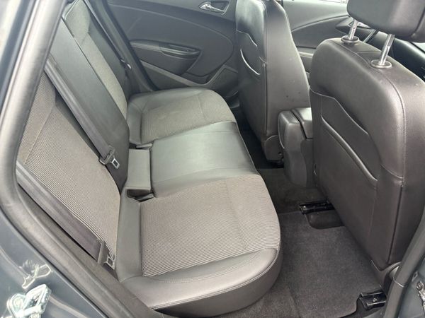 2015 Opel Astra 370634983