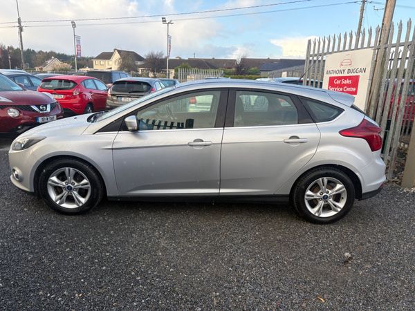 2014 Ford Focus hatchback 370636424