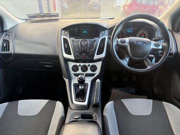 2014 Ford Focus hatchback 370636426