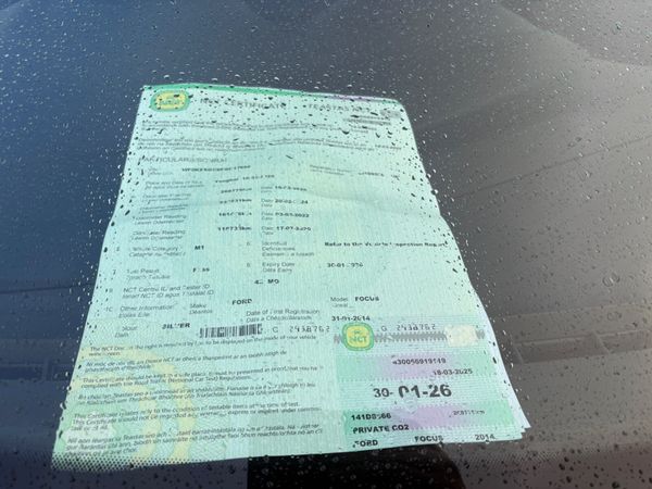 2014 Ford Focus hatchback 370636421